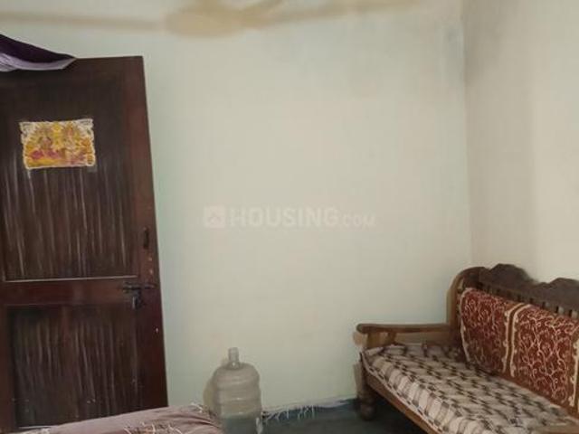 Flat for rent in West Delhi, Deri