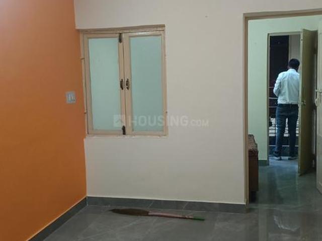 Flat for rent in West Delhi, Deri
