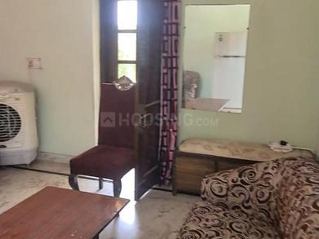 Flat for rent in West Delhi, Deri