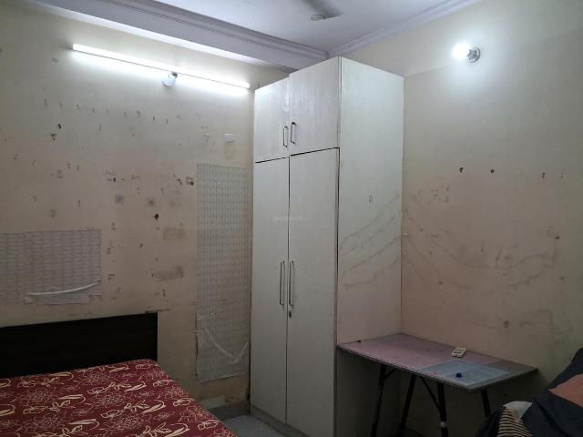 Flat for rent in West Delhi, Deri