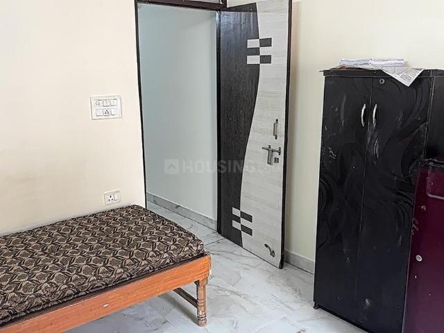 Flat for rent in West Delhi, Deri