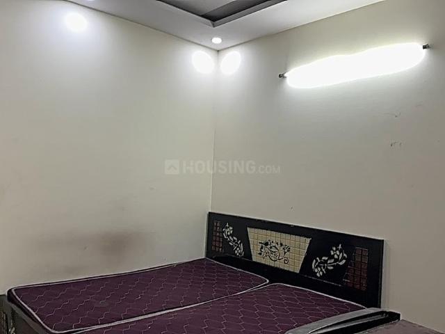 Flat for rent in West Delhi, Deri
