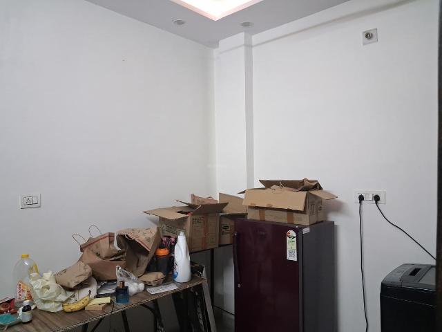 Flat for rent in West Delhi, Deri
