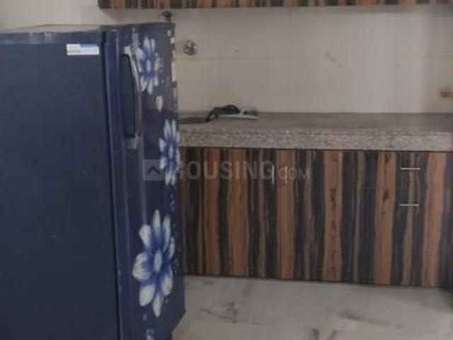 Flat for rent in Anand Parbat, Delhi
