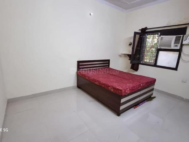 Flat for rent in West Delhi, Deri