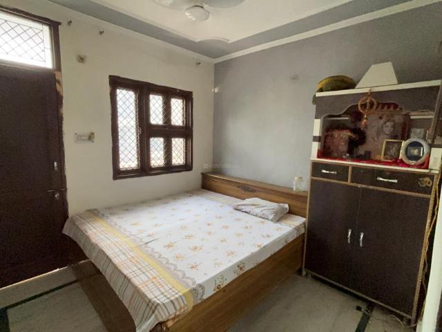 Flat for rent in West Delhi, Deri
