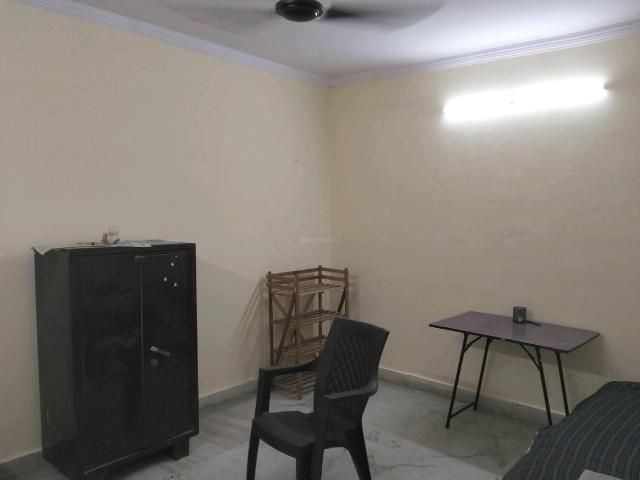 Flat for rent in West Delhi, Deri
