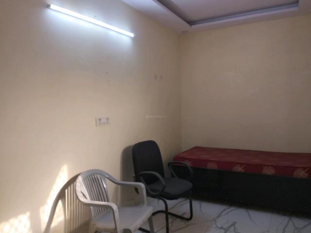 Flat for rent in West Delhi, Deri