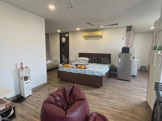 Flat for rent in Anand Parbat, Delhi