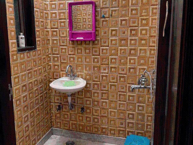 Flat for rent in Central Delhi, Deri
