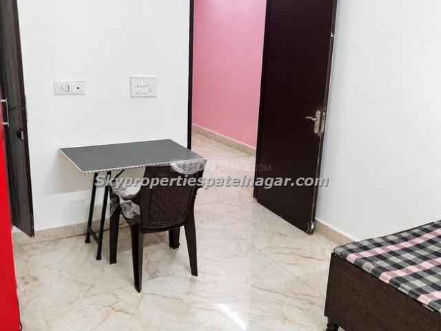 Flat for rent in Anand Parbat, Delhi