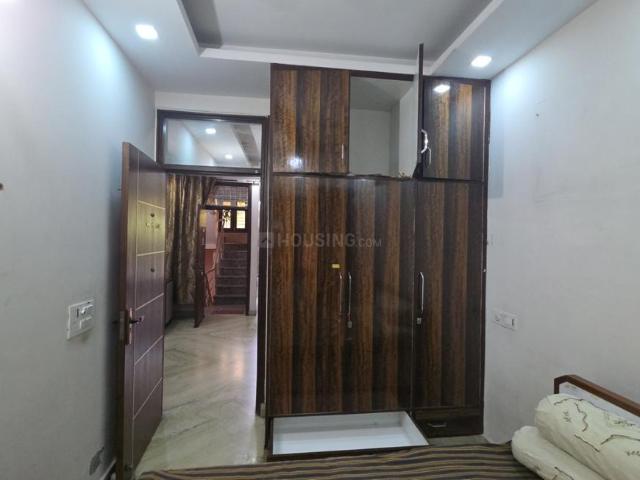 Flat for rent in North West Delhi, Deri