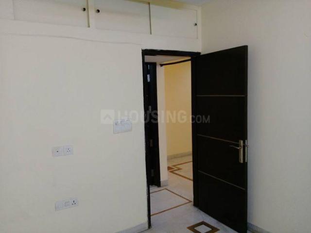 Flat for rent in East Delhi, Deri