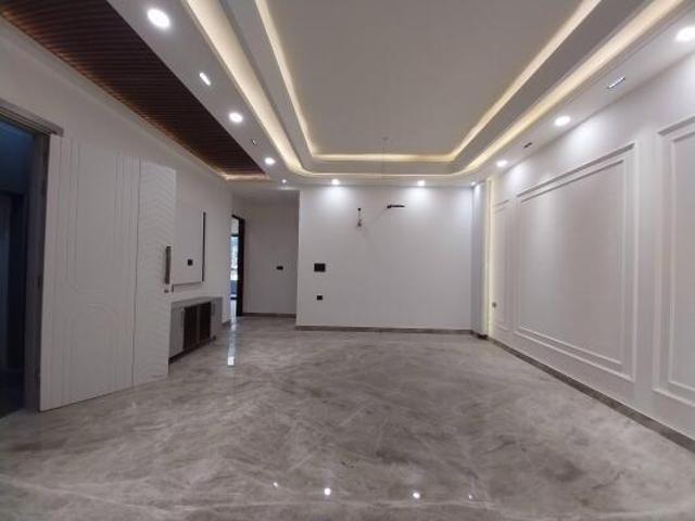 Flat for rent in East Delhi, Deri