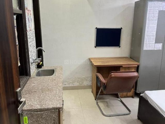 Flat for rent in West Delhi, Deri