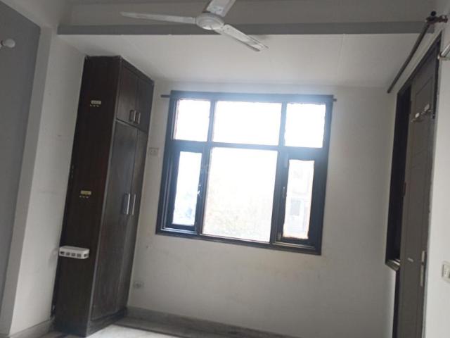 Flat for rent in South Delhi, Deri