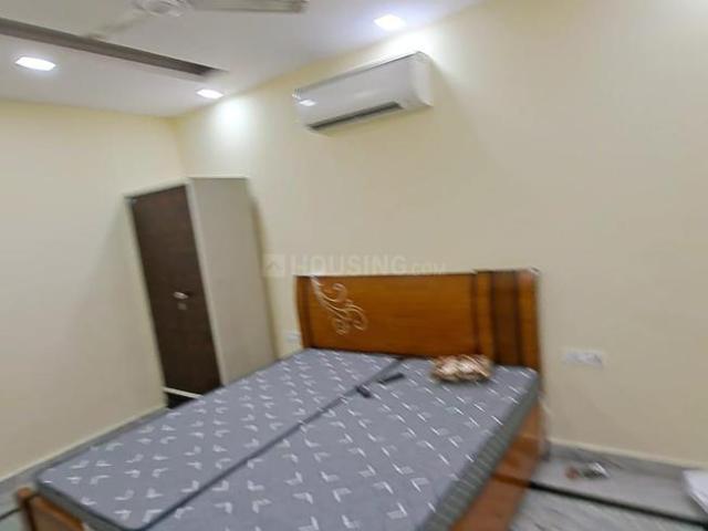 Flat for rent in West Delhi, Deri