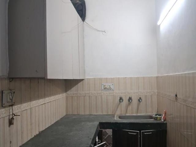 Flat for rent in Ramesh Nagar, Delhi