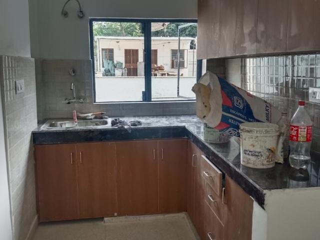 Flat for rent in Deri