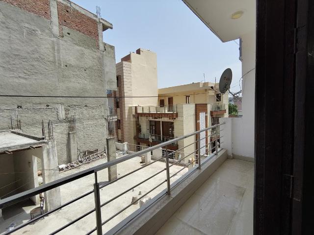 Flat for rent in South Delhi, Deri