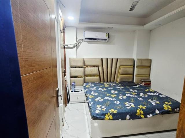 Flat for rent in South Delhi, Deri