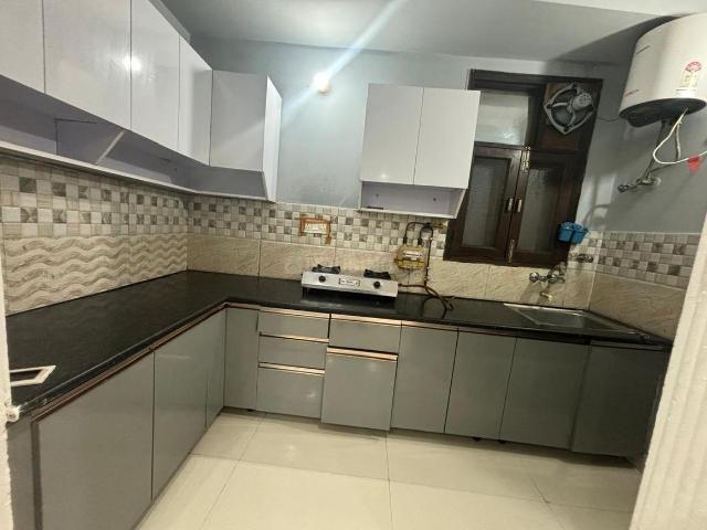 Flat for rent in South Delhi, Deri