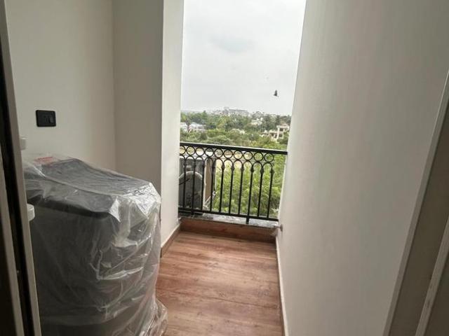 Flat for rent in South Delhi, Deri
