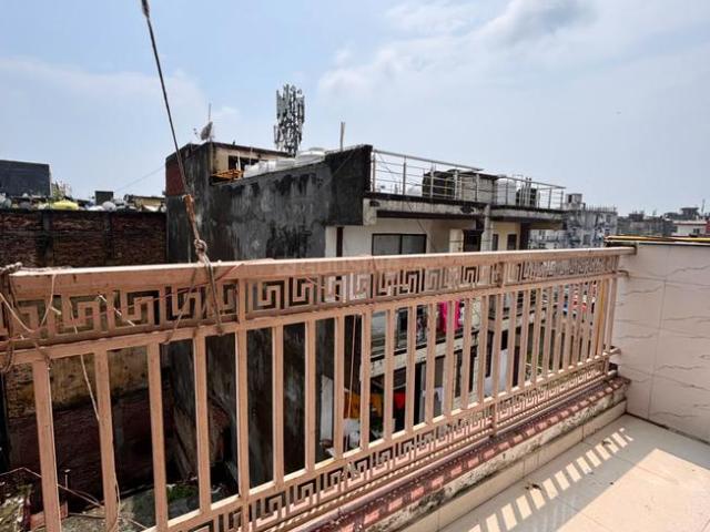 Flat for rent in South Delhi, Deri