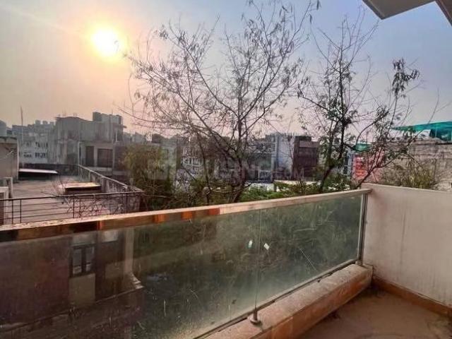 Flat for rent in South Delhi, Deri