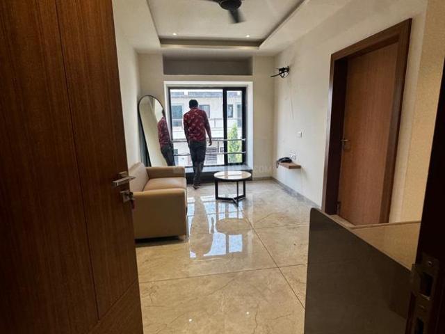 Flat for rent in Madya