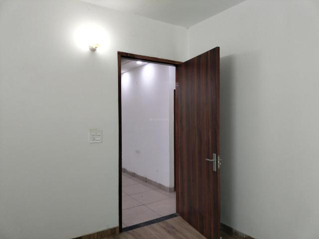 Flat for sale in Barola, Noida