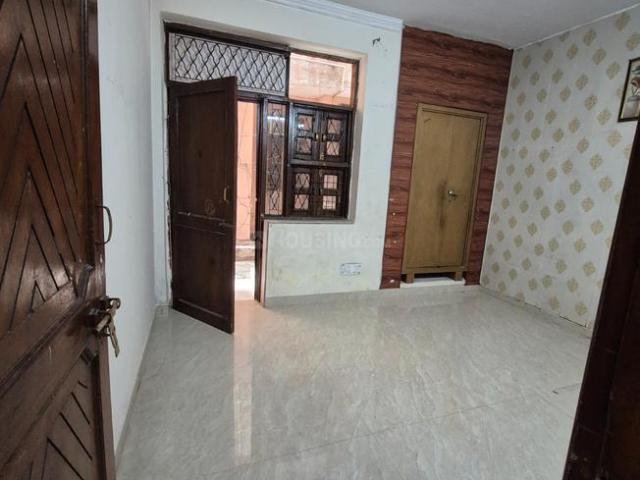 Flat for sale in North Delhi, Deri
