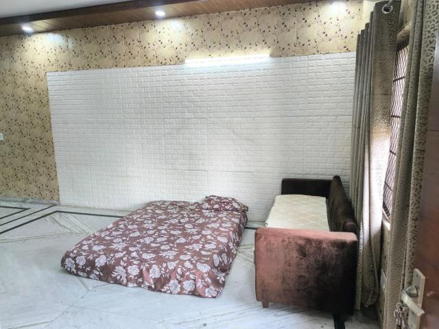 Flat for rent in Hariana
