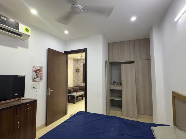 Flat for rent in South West Delhi, Deri