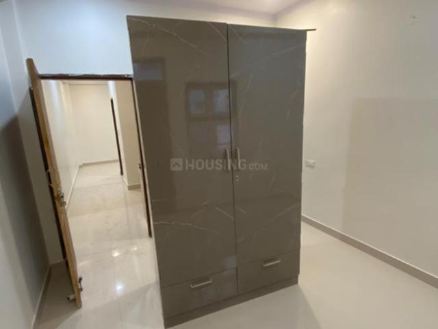 Flat for rent in South West Delhi, Deri