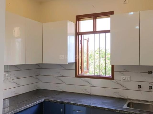 Flat for rent in North West Delhi, Deri