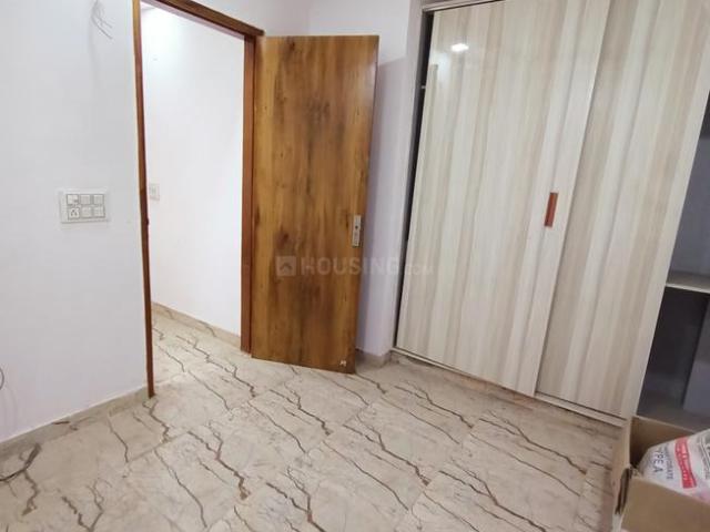 Flat for sale in North West Delhi, Deri
