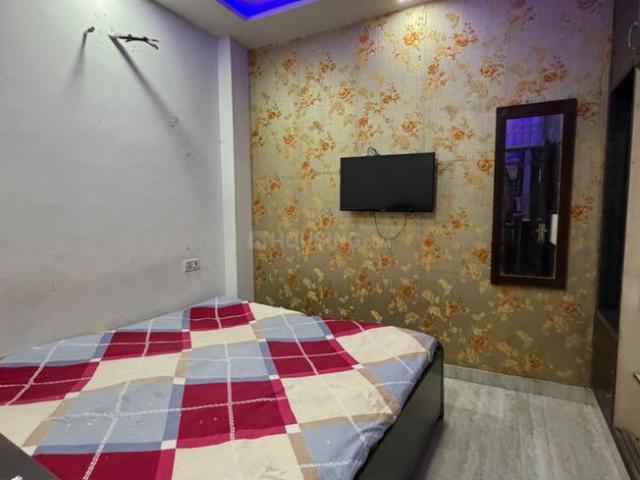 Flat for rent in Rohini, Delhi