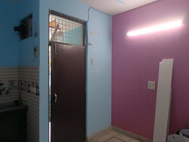 Flat for sale in North West Delhi, Deri