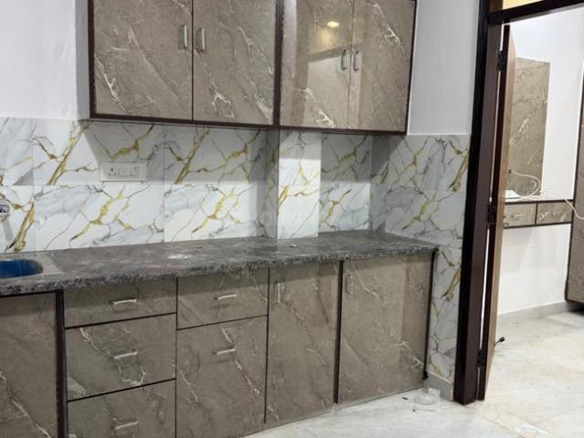 Flat for sale in North West Delhi, Deri