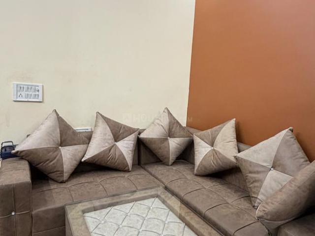 Flat for rent in North West Delhi, Deri