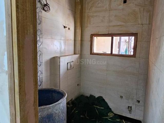 Flat for sale in North West Delhi, Deri