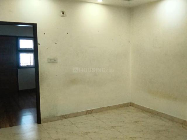 Flat for rent in Deri
