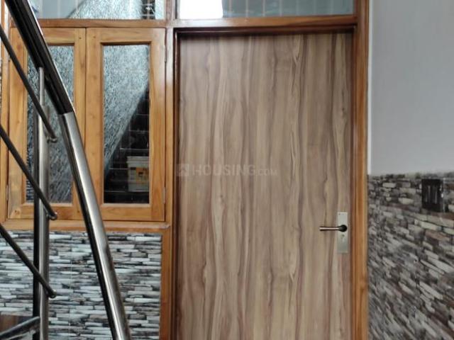 Flat for rent in North West Delhi, Deri