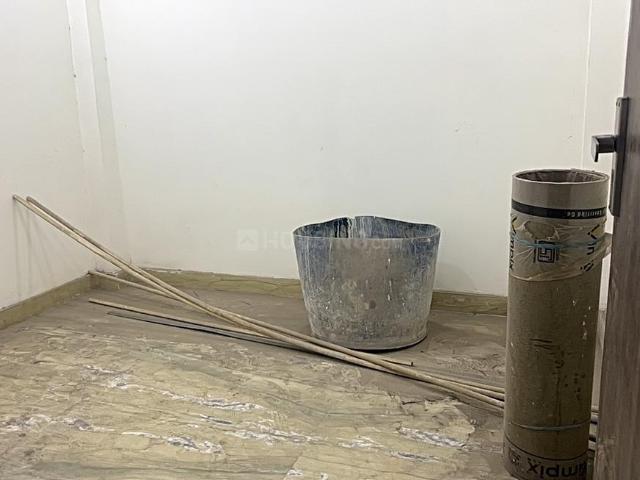Flat for sale in North West Delhi, Deri