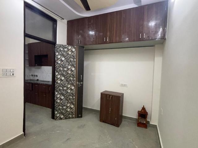 Flat for sale in North West Delhi, Deri