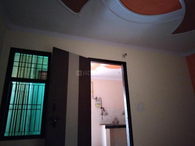 Flat for sale in North East Delhi, Deri
