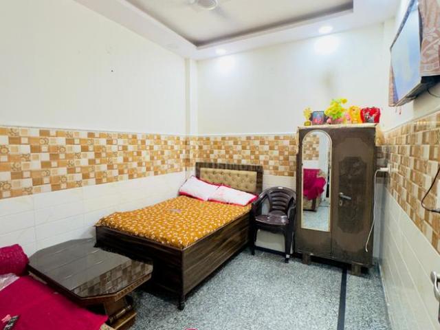 Flat for sale in North West Delhi, Deri