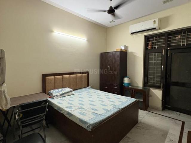 Flat for rent in North West Delhi, Deri