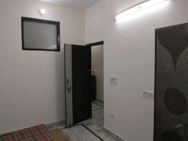 Flat for rent in North Delhi, Deri